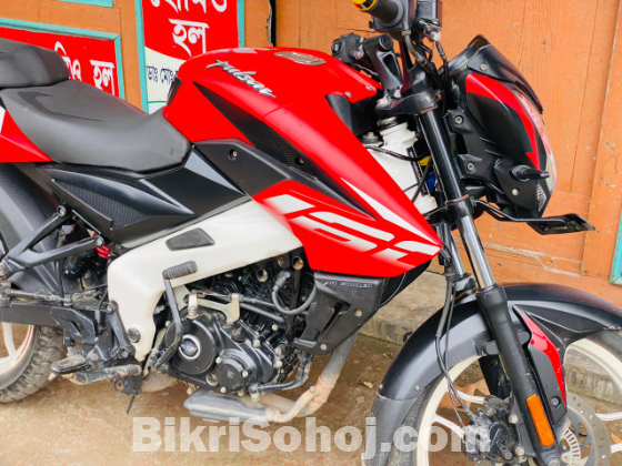 Bajaj Pulsar Ns160